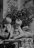 PICTURING THE PAST (Pack of 10): Childhood Memories. ML0145
